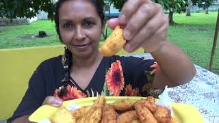 BOLINHO DE FUBÁ COM QUEIJO FRITO NA BANHA DE PORCO