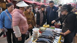 Exploring the market in a small town in Yunnan, China: various traditional street snacks