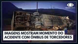 Vídeo mostra acidente com ônibus de torcida do Corinthians | Jornal da Band