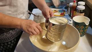 Woodstove cook'in/ Chocolate gravy and biscuits