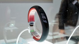LG Smart Activity Tracker hands-on | Engadget at CES 2013