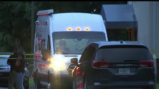 Officer shot at Melbourne hotel, expected to survive, police say