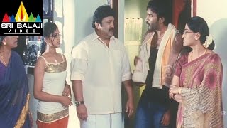 Chelagatam Movie Poorna at Aadi`s House | Aadhi, Poorna | Sri Balaji Video