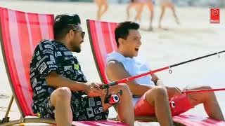 Goa Wale Beach pe, Rani Aankhein Meech Ke, Thandi Thandi Beer Piyenge.Dono Photo Which Ke