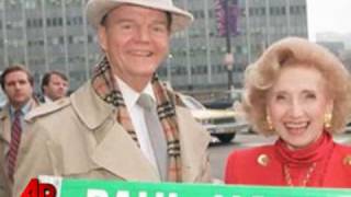 Broadcasting Pioneer Paul Harvey Dead at 90