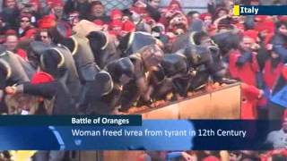 Hundreds take part in Italian orange battle: Ivrea hosts fruity festival with a citrus twist