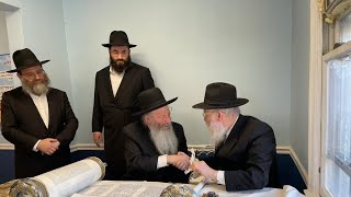 Respected Rabbis and Rabonim of Various Communities inscribe Letters in the Unity Torah