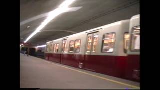 Lisbon Underground: short trains in long stations. METRO (Lisboa94)