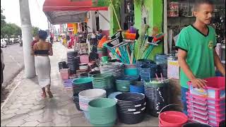 COMERCIANTE TEM 72 HORAS PARA TIRAR MERCADORIAS DA CALÇADA RUA MANOEL NOVAES