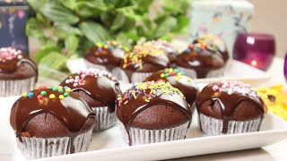 Gingerbread cupcakes with jam