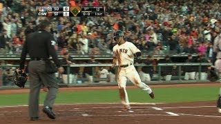 SD@SF: Posey singles home the first run of the game