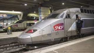Francia, sciopero dei treni, in 200 mila a terra tra Natale e Capodanno