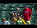 tex@oak fan makes nice barehanded catch celebrates