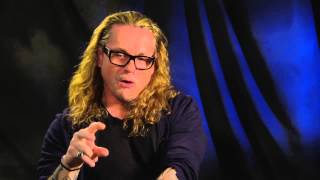 Southpaw: Writer Kurt Sutter Behind the Scenes Movie Interview | ScreenSlam