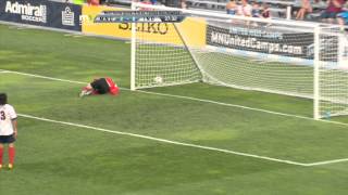 Christian Ramirez Scores A Ridiculous Bicycle Kick