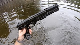 Huge Gun and Cash found in the River (Underwater Treasure Hunting)