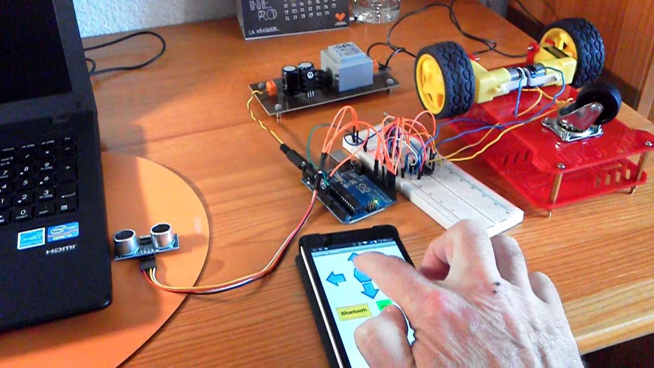 Coche Gobernado Con Arduino Con Bluetooth Y Sensor - YouTube