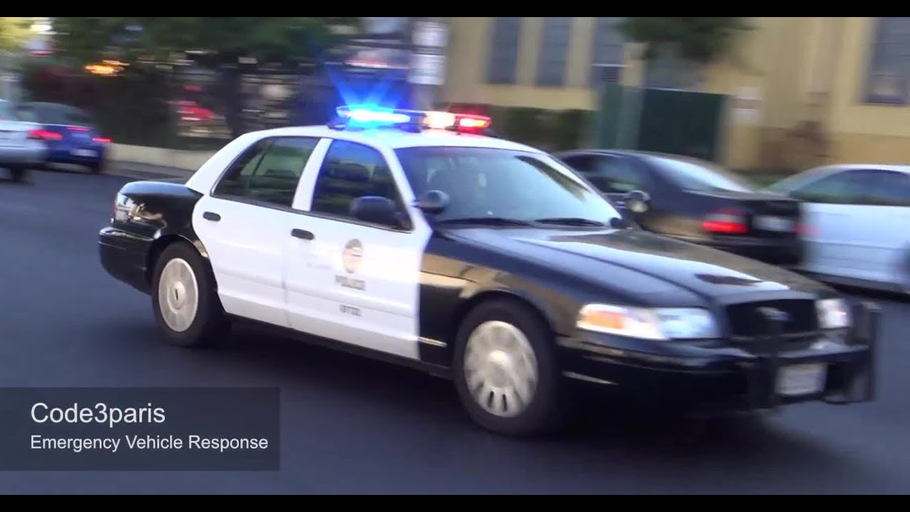 Police Car Responding Code 3 Lapd Youtube