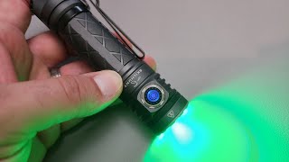 🔦 This Flashlight has a Sick Trick (Skilhunt EC300)