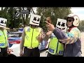 Uniknya, Satpolantas di Grobongan Gunakan Kostum Marshmello saat Bertugas - 86