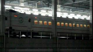 ８００系 （６両編成） つばめ３７１号 熊本行き 【博多駅・発車】