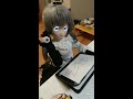 手繋ぎメイドロボット「ましろ」がサインの練習するよ