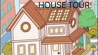 HERES A HOUSE TOUR(btw if you use this please give creds btw request roleplays in comments)