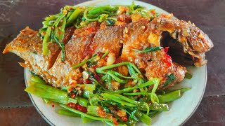 របៀបធ្វើត្រីបំពងត្រកួន / Deepfry Fish with Morning Glory