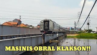 MASINIS OBRAL KLAKSON SAAT ADA PENCARI IKAN DI ATAS JEMBATAN KERETA SUNGAI BKT SEMARANG