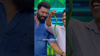 എപ്പഴും നീ ഈ ചളി അടിച്ചാലോ 🤣 | Star Magic | Flowers tv | #shorts #starmagic #comedy #trending #viral