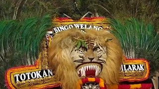 Jos Pol Aksi Solah Sabetan Gulung Pembarong Reog Ponorogo Menujukan SkilNya.