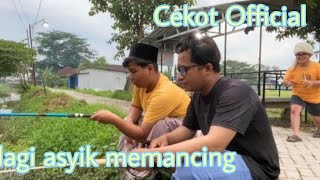 LAGI ASYIK MEMANCING