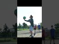 ボールが消えるトリックムーブで魅せる🏀💥ナイスなリアクション👍 shorts バスケ