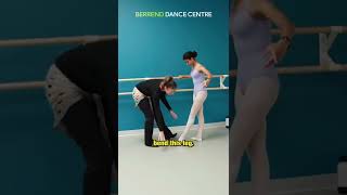 Be extra attentive to your standing leg when doing Rond de Jambe ‼️