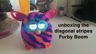 unboxing the Diagonal stripes Furby boom￼