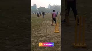 टांग उठाके  मारा सिक्स 😂😂 #cricket #short #viralvideo #reels #iabhicricketer#top 10 #viralshorts