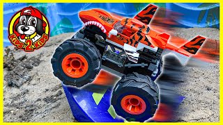 Hot Wheels Monster Trucks - TIGER SHARK Mega Construx - Speed Build & Play (with RC Megalodon Storm)