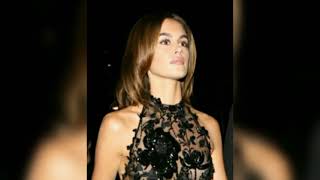 Kaia Gerber Hand In Hand Caught By Paparazzi
