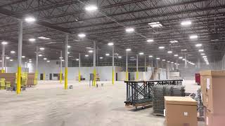 Big Vast Warehouse! Amazing! Good Lighting! New Shop!