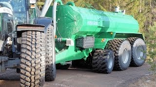 Agronic Slurry tanker with 3rd axle. Lietevaunu ylös nostettavalla etuakselilla.