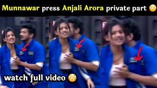 Anjali Arora Touch private parts || Anjali Arora Lock upp Viral video