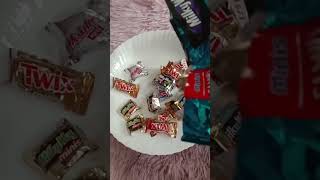 #opening #assorted #chocolate #snickers #twix #milkyway #mini #youtubeshorts #shorts