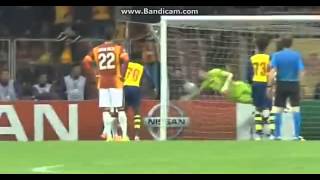 Wesley Sneijder Frikik GOL   Galatasaray vs Arsenal Sampiyonlar Ligi  2014