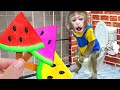 MONO BOBO Eat Watermelon and Challenge with Pop It Prison - MONO BOBO ESP