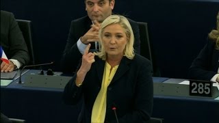 Vif échange entre M. Le Pen et F. Hollande au Parlement européen