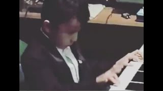 Five year old Dimash Kudaibergen plays the piano (2006)