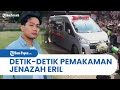 Detik-detik Kedatangan Ambulans yang Membawa Jenazah Eril di Lokasi Pemakaman