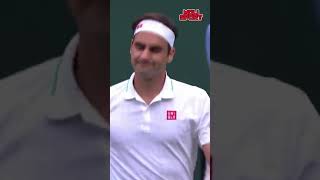 Những cú ra vợt chỉ có "thiên tài" tennis Roger Federer làm được| MoliSport #shorts