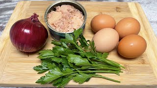 Easy and healthy tuna eggs recipe for breakfast! I cook it every week now.