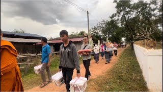 ครั้งแรกของหมู่บ้านเฮาต้อนรับผ้าป่ามาจากฝั่งไทยดีใจหลาย🇹🇭🇱🇦 ຕ້ອນຮັບຜ້າປ່າມາແຕ່ໄທ